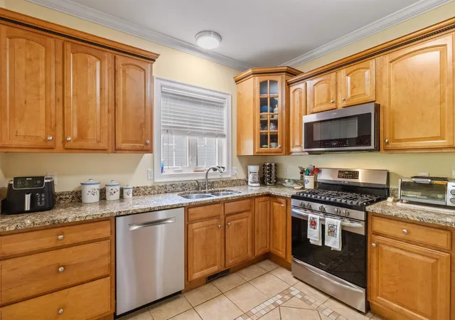 5th image of 10 Natures View Dr, Laconia, NH 03246 | MLS# 5088026