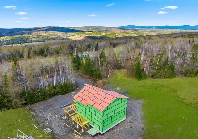 2nd image of 343 Titus Hill Rd, Colebrook, NH 03576 | MLS# 5088038