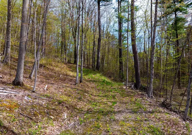 2nd image of 476 Nxt Lincoln Rd, Williston, VT 05495 | MLS# 5088040
