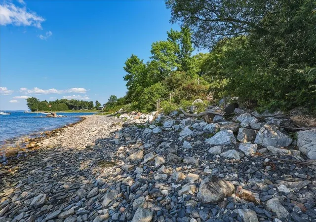 Photo 3 of Single family home for sale at 481 Hills Point Rd, Charlotte, VT 05445 | MLS# 5088043 | Listing updated on 2026-08-18