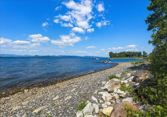Photo 4 of Single family home for sale at 481 Hills Point Rd, Charlotte, VT 05445 | MLS# 5088043 | Listing updated on 2026-08-18
