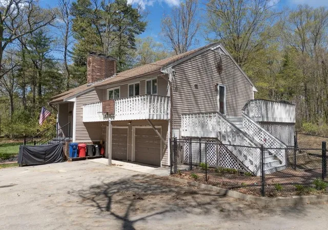 Homes for sale in Windham, NH | 6 Maple St, Windham, NH 03087 | MLS# 5088057