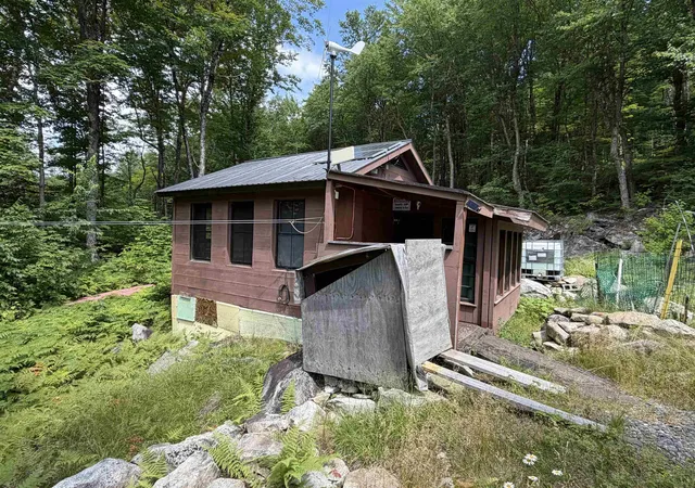 3rd image of 493 Wheeler Mountain Rd, Barton, VT 05822 | MLS# 5088061