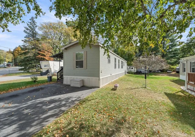Homes for sale in Exeter, NH | 27 Hayes Park, Exeter, NH 03833 | MLS# 5088142