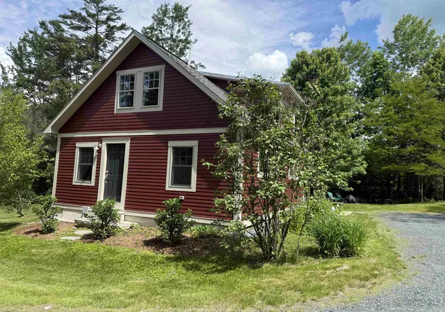 Photo 1 of Single family home for sale at 232 River Rd, Canaan, NH 03741 | MLS# 5088166 | Listing updated on 2026-07-27