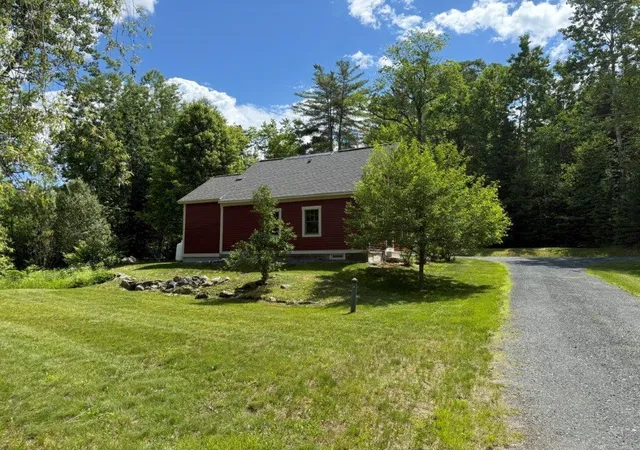 Photo 2 of Single family home for sale at 232 River Rd, Canaan, NH 03741 | MLS# 5088166 | Listing updated on 2026-07-27