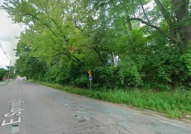 3rd image of 165 E Spring St, Winooski, VT 05404 | MLS# 5088185