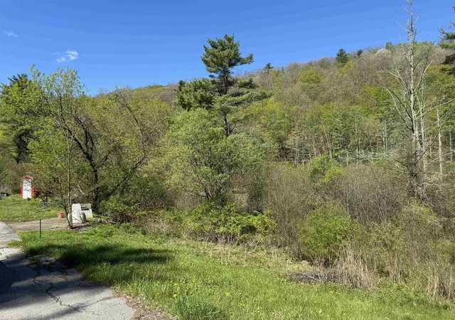 Homes for sale in Pownal, VT | 302 Us Rte 7, Pownal, VT 05261 | MLS# 5088264