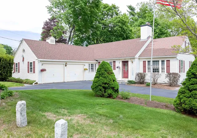 1st image of 1391 Old North Main St, Laconia, NH 03246 | MLS# 5088267