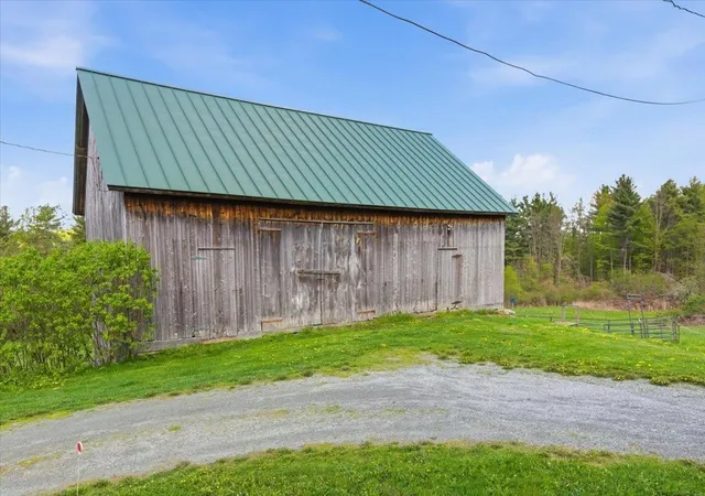 Photo 4 of Single family home for sale at 971 South Stream Rd, Bennington, VT 05201 | MLS# 5088350 | Listing updated on 2026-07-24