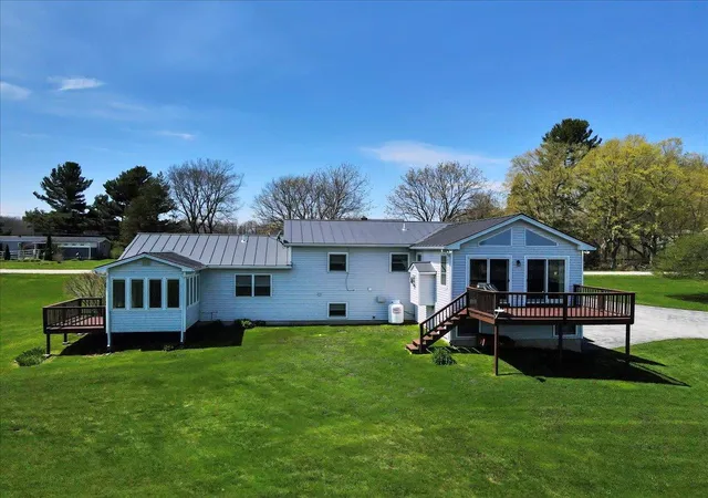 4th image of 132 East Shore South Rd, Grand Isle, VT 05458 | MLS# 5088374