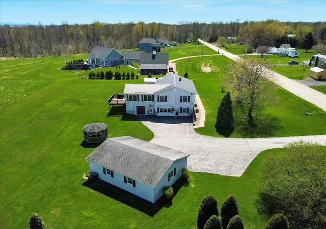 5th image of 132 East Shore South Rd, Grand Isle, VT 05458 | MLS# 5088374