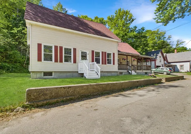 58th image of 30 Spring St, Colebrook, NH 03576 | MLS# 5088407