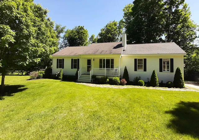 Photo 2 of Single family home for sale at 2563 Vt Rt 155, Mount Holly, VT 05758 | MLS# 5088432 | Listing updated on 2026-09-02