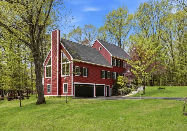 Homes for sale in Newfields, NH | 29 Overlook Dr, Newfields, NH 03856 | MLS# 5088461