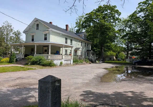 Homes for sale in Exeter, NH | 22 Pine St, Exeter, NH 03833 | MLS# 5088462