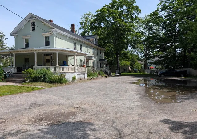 Homes for sale in Exeter, NH | 22 Pine St, Exeter, NH 03833 | MLS# 5088462