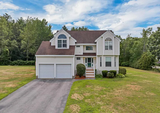 3rd image of 4 Jennifer Dr, Pelham, NH 03076 | MLS# 5088502
