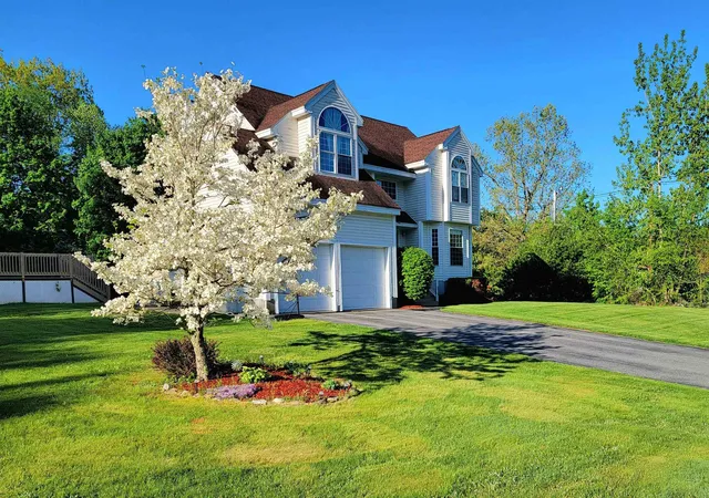 4th image of 4 Jennifer Dr, Pelham, NH 03076 | MLS# 5088502