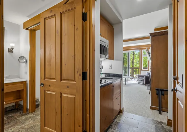 2nd image of 7412 Mountain Rd #1206, Stowe, VT 05672 | MLS# 5088506