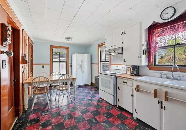 Photo 3 of Single family home for sale at 21 Dodge St, Rochester, NH 03867 | MLS# 5088513 | Listing updated on 2026-06-08