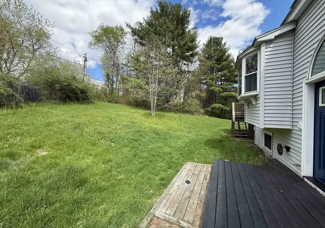 Homes for sale in Claremont, NH | 128 Roberts Hill Rd, Claremont, NH 03743 | MLS# 5088522