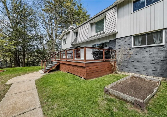 1st image of 4 Birch Ct, Goffstown, NH 03045 | MLS# 5088608