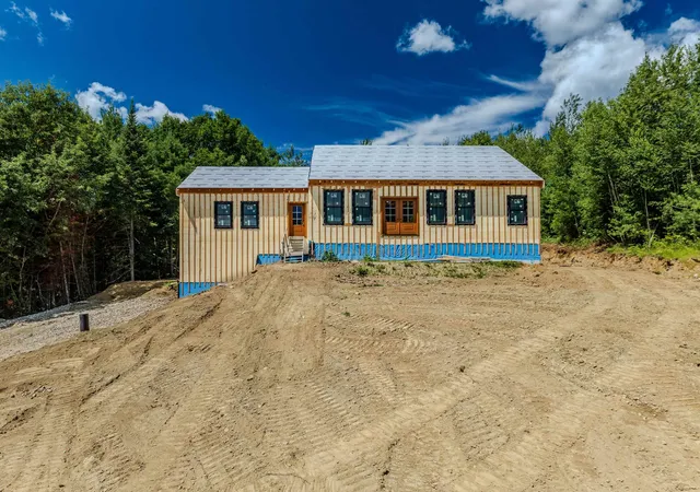 2nd image of 245 Manns Hill Rd, Littleton, NH 03561 | MLS# 5088631