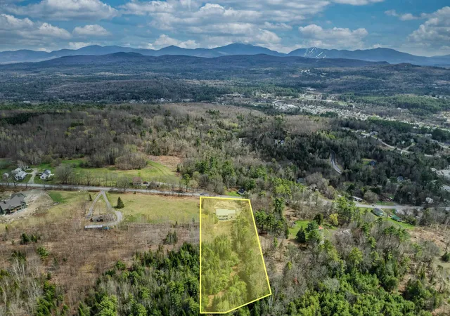 Homes for sale in Littleton, NH | 245 Manns Hill Rd, Littleton, NH 03561 | MLS# 5088632