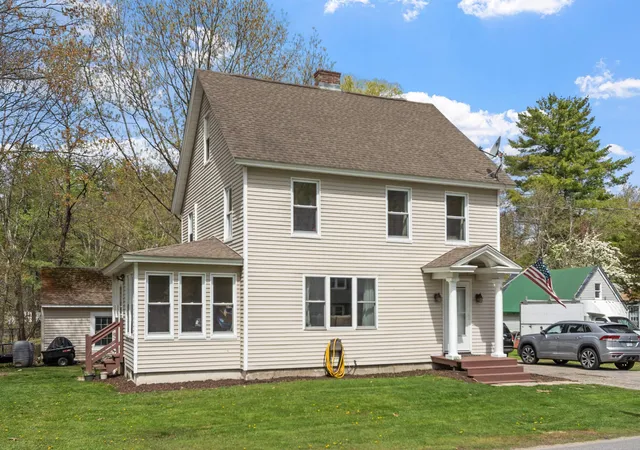 Photo 2 of Single family home for sale at 71 Linden St, Exeter, NH 03833 | MLS# 5088650 | Listing updated on 2026-06-17