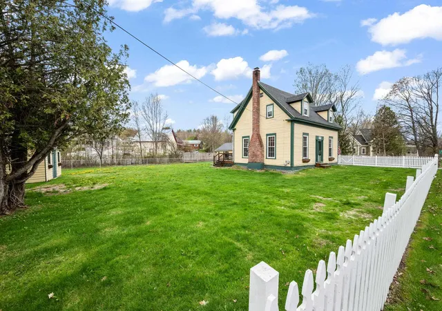 Photo 3 of Single family home for sale at 7 Pleasant St, Lancaster, NH 03584 | MLS# 5088717 | Listing updated on 2026-06-24