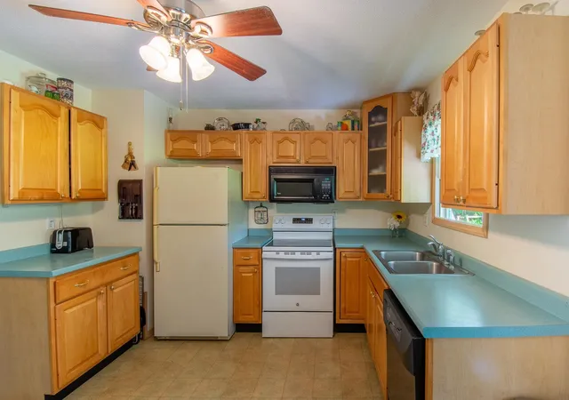 2nd image of 14 East St, Waterbury, VT 05676 | MLS# 5088736