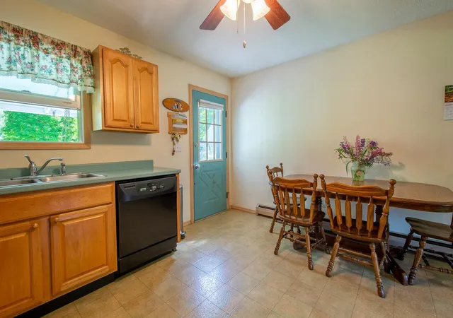 5th image of 14 East St, Waterbury, VT 05676 | MLS# 5088736