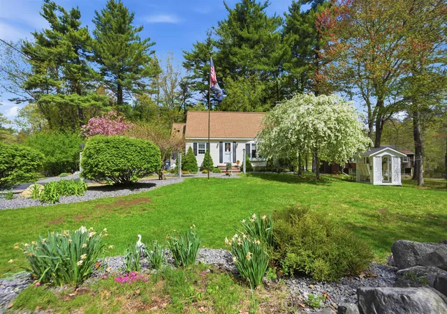 Photo 2 of Single family home for sale at 84 Woodridge Rd, East Hampstead, NH 03826 | MLS# 5088746 | Listing updated on 2026-06-04