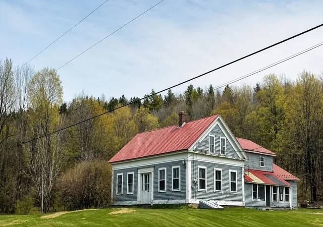 Homes for sale in Albany, VT | 15 Daniels W Rd, Albany, VT 05845 | MLS# 5088751
