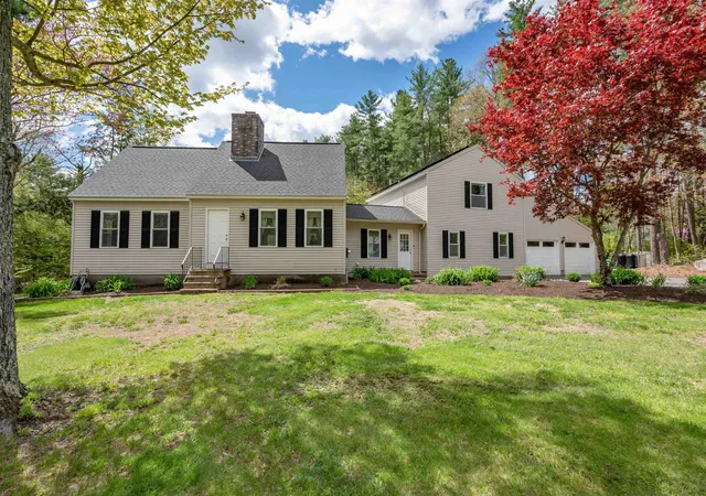 Photo 1 of Sale Pending at 16 Sarah Dr, Merrimack, NH 03054 | MLS# 5088780 | Listing updated on 2026-07-24