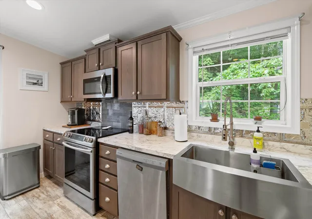 Homes for sale in Hopkinton, NH | 50 Sunset Dr, Hopkinton, NH 03229 | MLS# 5088789