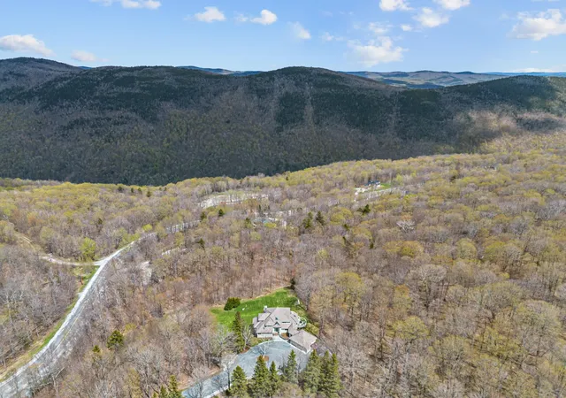 3rd image of 109 Mountainside Dr, Killington, VT 05751 | MLS# 5088805