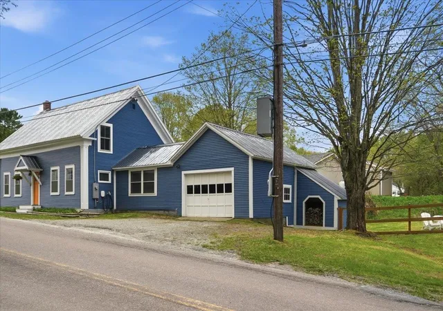 2nd image of 1859 Guptil Rd, Waterbury, VT 05677 | MLS# 5088845