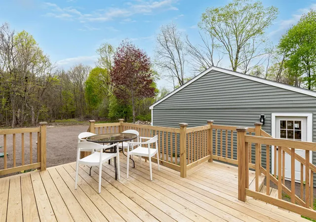 4th image of 11 Merrimac Rd, Newton, NH 03858 | MLS# 5088896