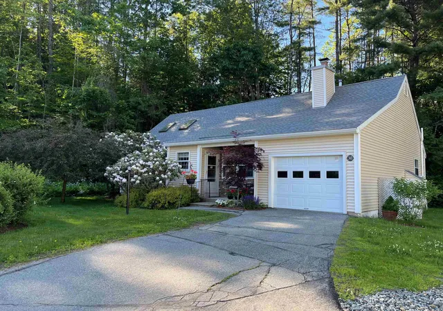 Homes for sale in Lebanon, NH | 6 Oak Ridge Rd #30, Lebanon, NH 03784 | MLS# 5088903