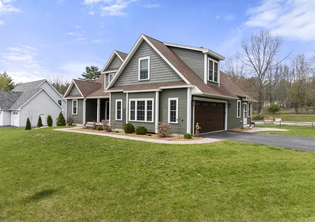 Photo 3 of Single family home for sale at 22 Darwin Pl, Laconia, NH 03246 | MLS# 5089003 | Listing updated on 2026-09-09