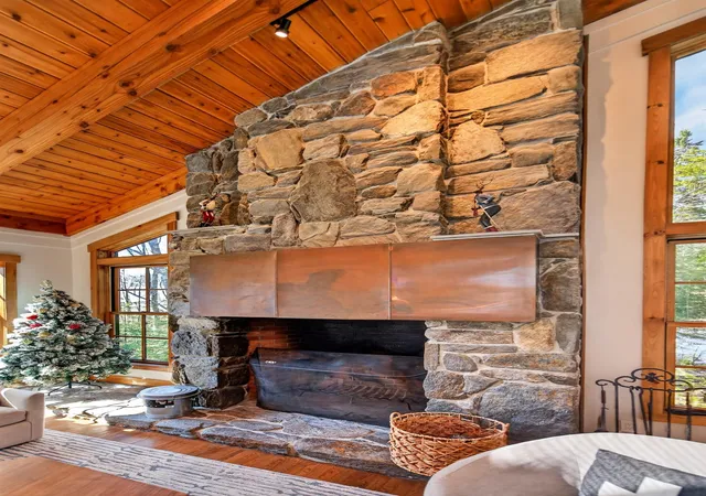 Homes for sale in West Dover, VT | 3 Slopeside Rd, West Dover, VT 05356 | MLS# 5089005