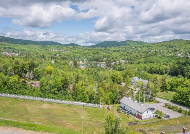 Homes for sale in West Dover, VT | 3 Slopeside Rd, West Dover, VT 05356 | MLS# 5089005