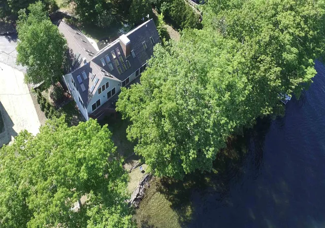 2nd image of 2 Blue Heron Ln, Deerfield, NH 03037 | MLS# 5089073