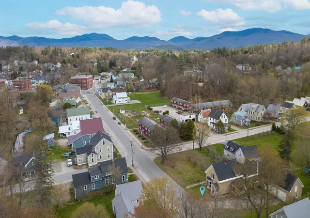 2nd image of 44 Elm St, Lancaster, NH 03854 | MLS# 5089106