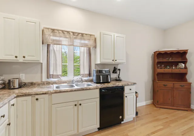 5th image of 29 Butternut Ln, Laconia, NH 03246 | MLS# 5089122
