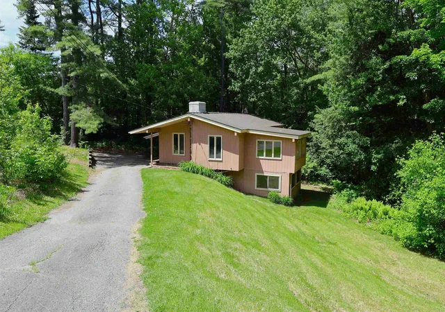 Photo 1 of Single family home for sale at 38 Marshall Ave, White River Junction, VT 05001 | MLS# 5089129 | Listing updated on 2026-06-22