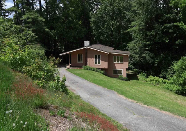 Photo 2 of Single family home for sale at 38 Marshall Ave, White River Junction, VT 05001 | MLS# 5089129 | Listing updated on 2026-06-22