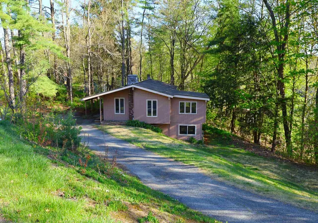 Photo 3 of Single family home for sale at 38 Marshall Ave, White River Junction, VT 05001 | MLS# 5089129 | Listing updated on 2026-06-22